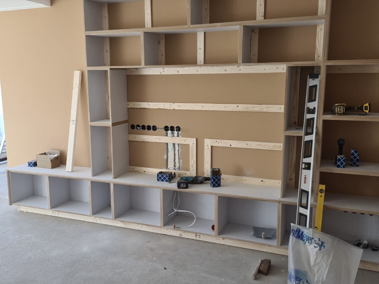 Linden-Zonneveld-Bouwbedrijf_Project-9_ARealiseren-aanbouw,-erker,-vloerverwarming,-verlaagde-plafonds,-maatwerk-kasten_3